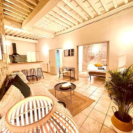 Le Moka Charmant Appartement Au Coeur De Ville Nimes Bagian luar foto