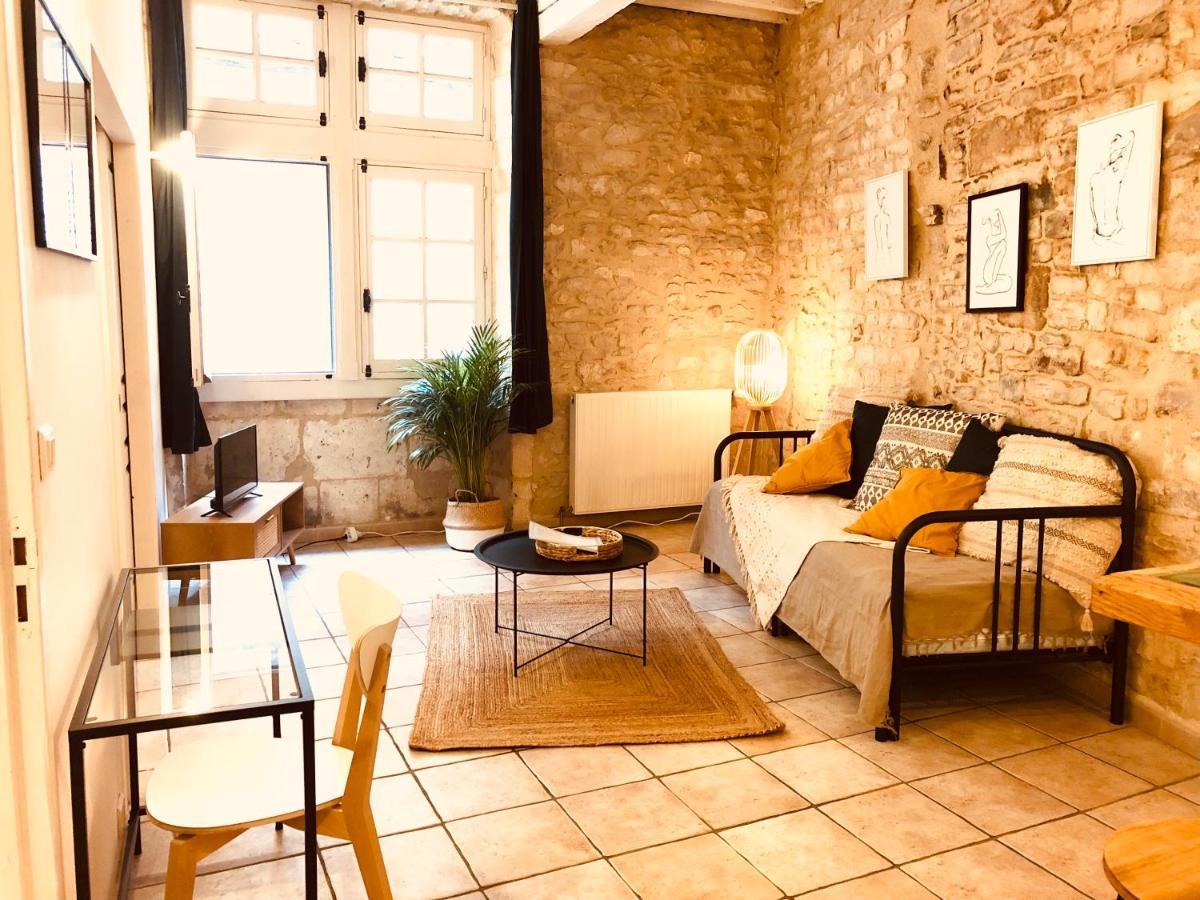Le Moka Charmant Appartement Au Coeur De Ville Nimes Bagian luar foto