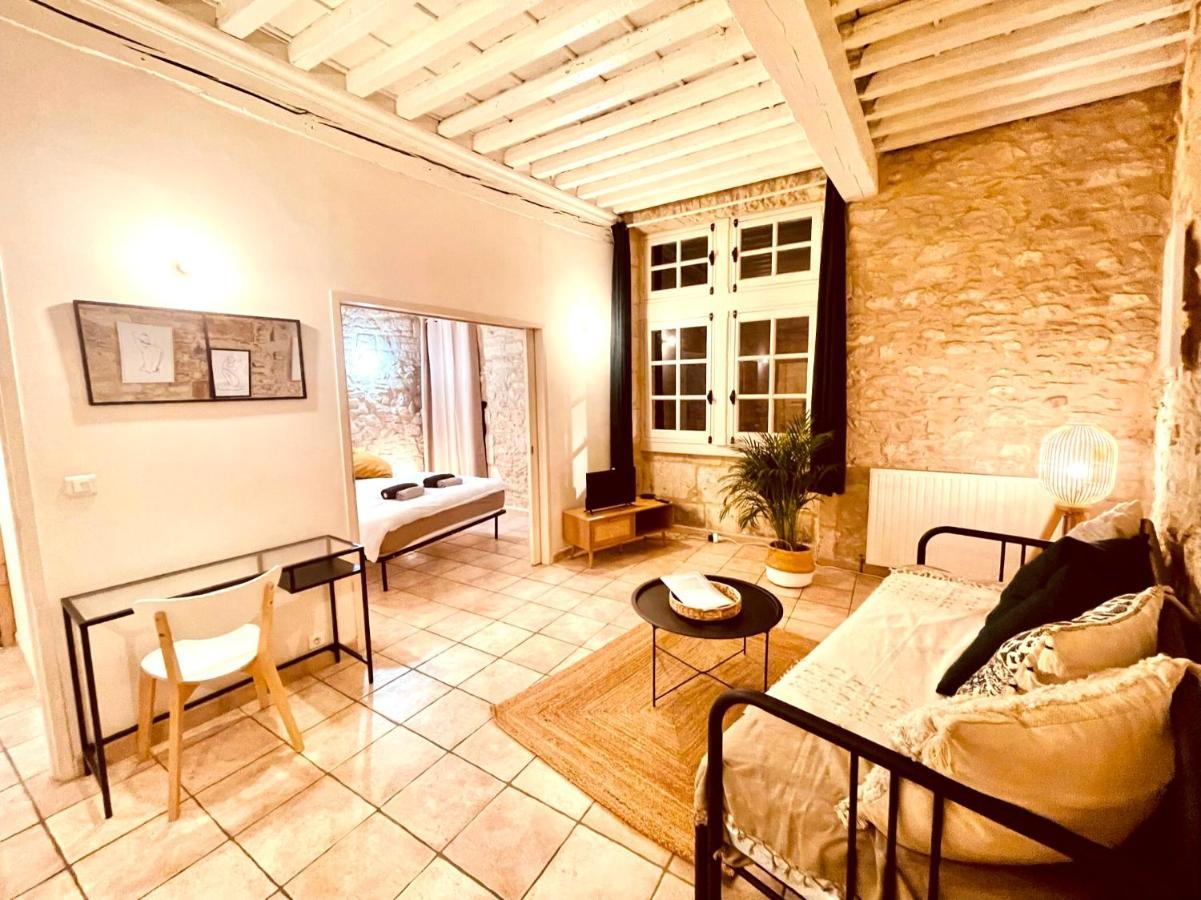 Le Moka Charmant Appartement Au Coeur De Ville Nimes Bagian luar foto