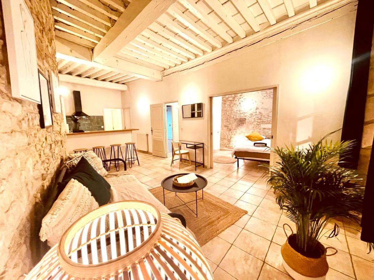 Le Moka Charmant Appartement Au Coeur De Ville Nimes Bagian luar foto