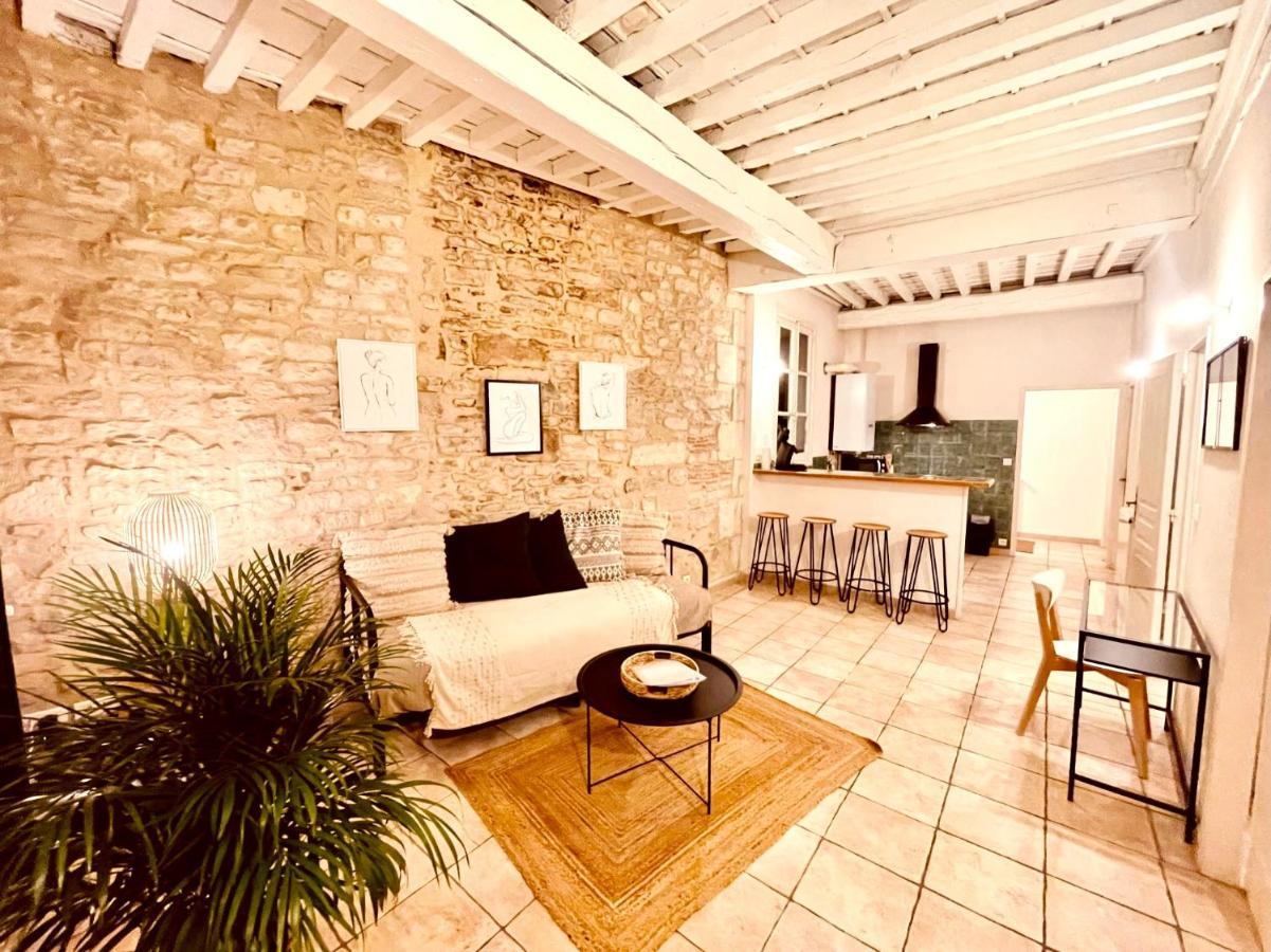 Le Moka Charmant Appartement Au Coeur De Ville Nimes Bagian luar foto